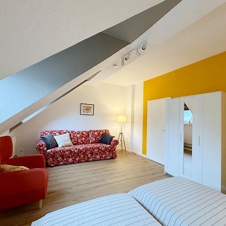 Apartamento Big Flat With Fresh Renovation, Free Parking, Sonyps, Netflix Duisburg Exterior foto