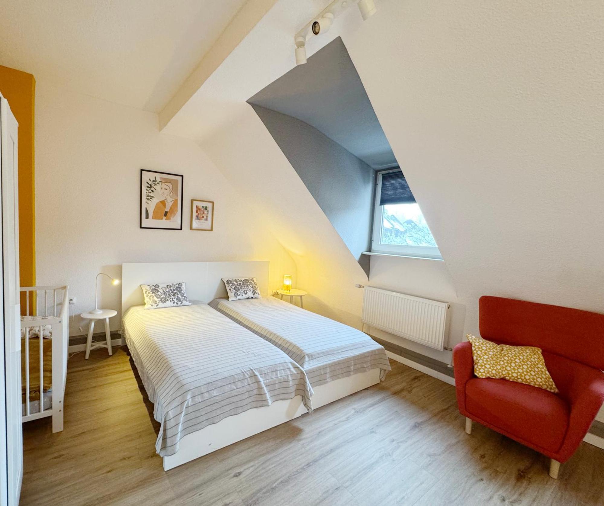 Apartamento Big Flat With Fresh Renovation, Free Parking, Sonyps, Netflix Duisburg Exterior foto