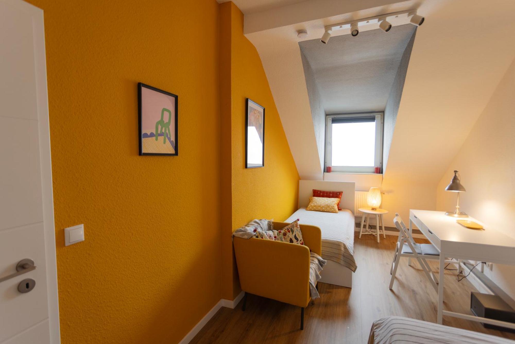 Apartamento Big Flat With Fresh Renovation, Free Parking, Sonyps, Netflix Duisburg Exterior foto
