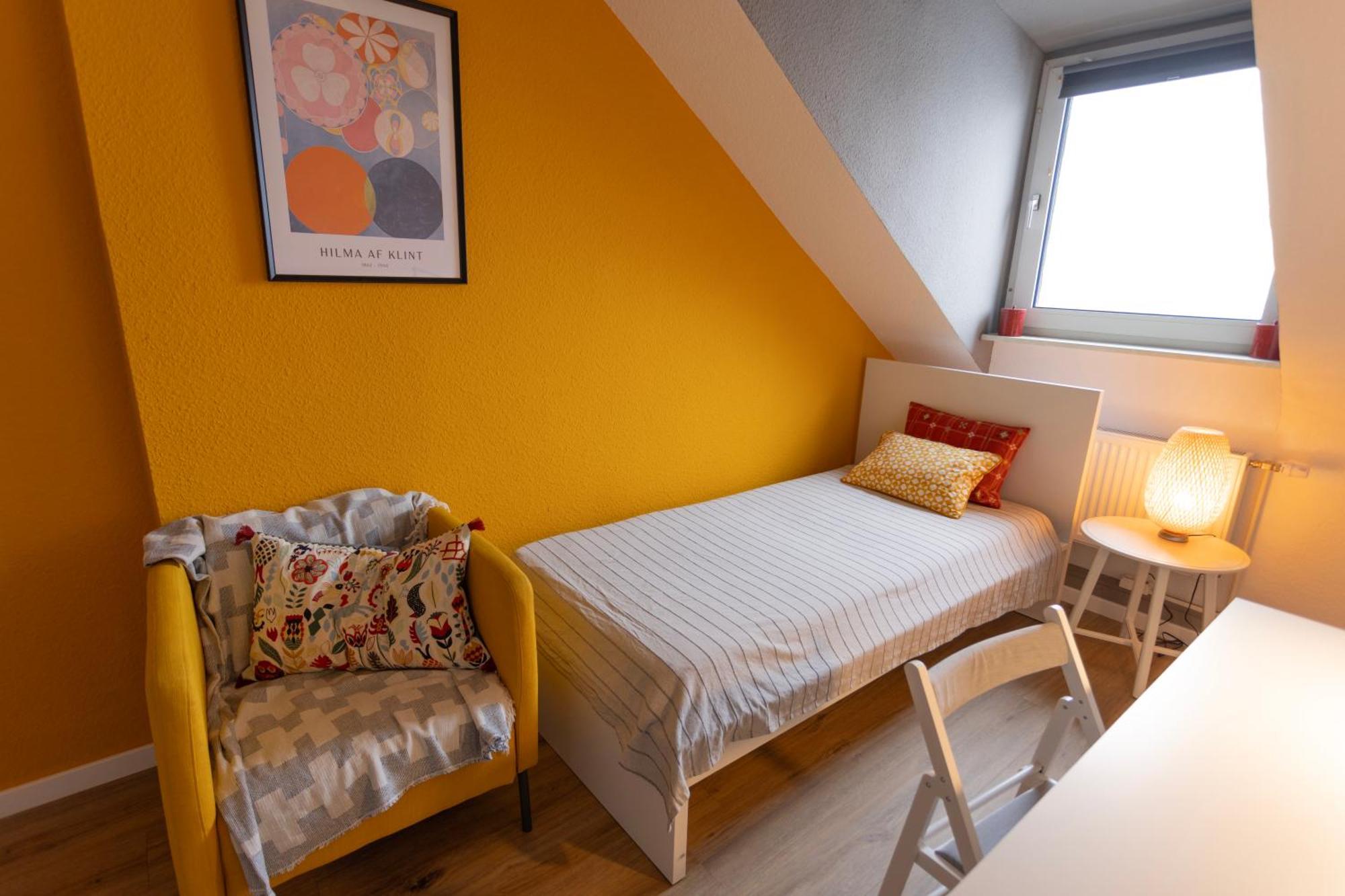 Apartamento Big Flat With Fresh Renovation, Free Parking, Sonyps, Netflix Duisburg Exterior foto